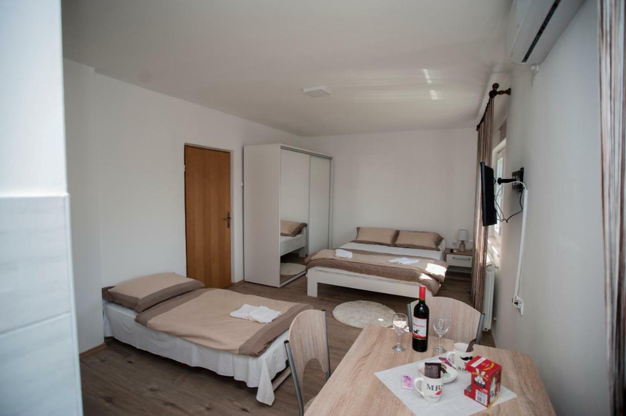 Guesthouse Buco Τρέμπινιε Εξωτερικό φωτογραφία